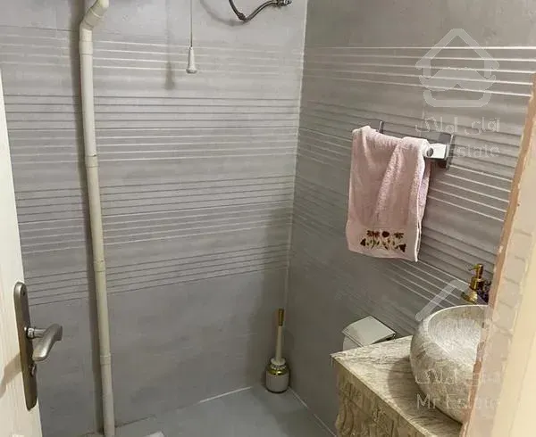 ۹۰ متر شمال کاشانی سالن پرده خور