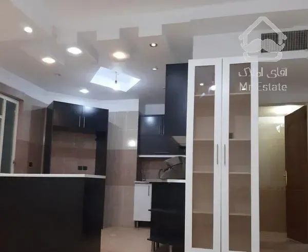 آپارتمان ۱۰۰متری ۲خوابه  در  خ ارغوان