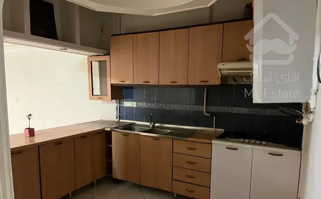 ۱۰۳ متر طبقه اول روبه آفتاب (حاشیه هاشمیه۲۸)