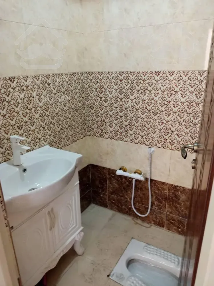 125متر تک واحدی پونک