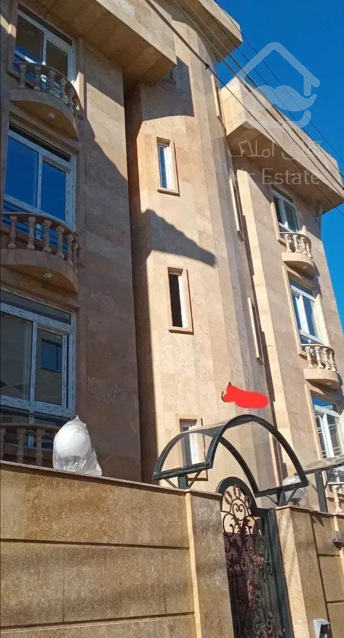 فروش فوری آپارتمان طبقه اول با آسانسور