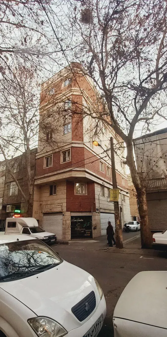 ۷۷ متر فول تکواحدی((میدان معلم)) سند تک‌برگ