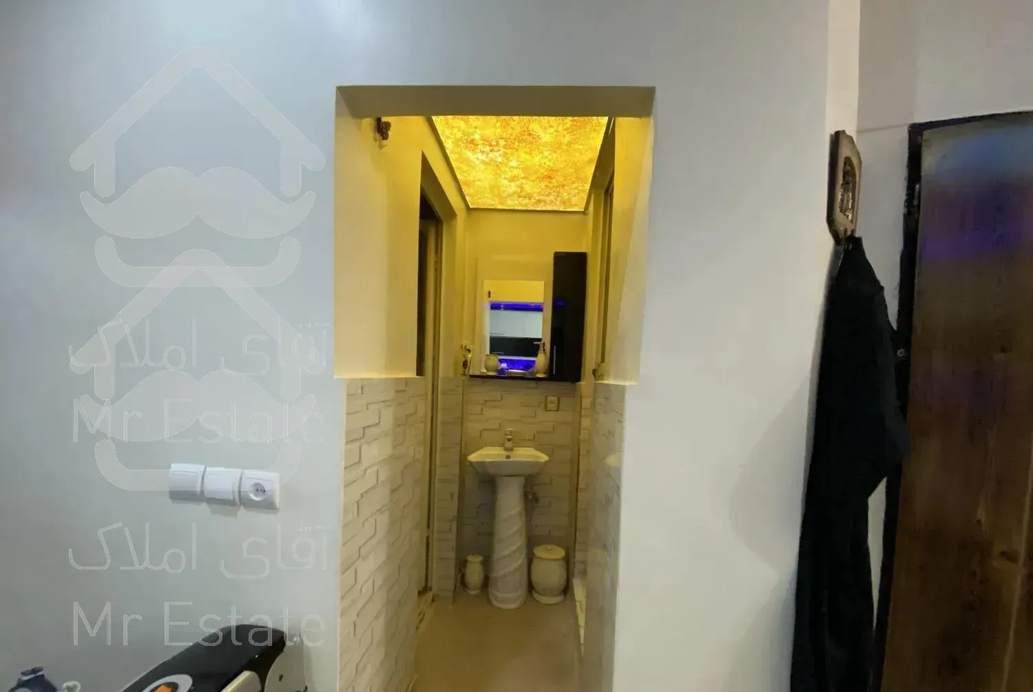 آپارتمان درهدایت نزدیک پارک حجاب تمیز