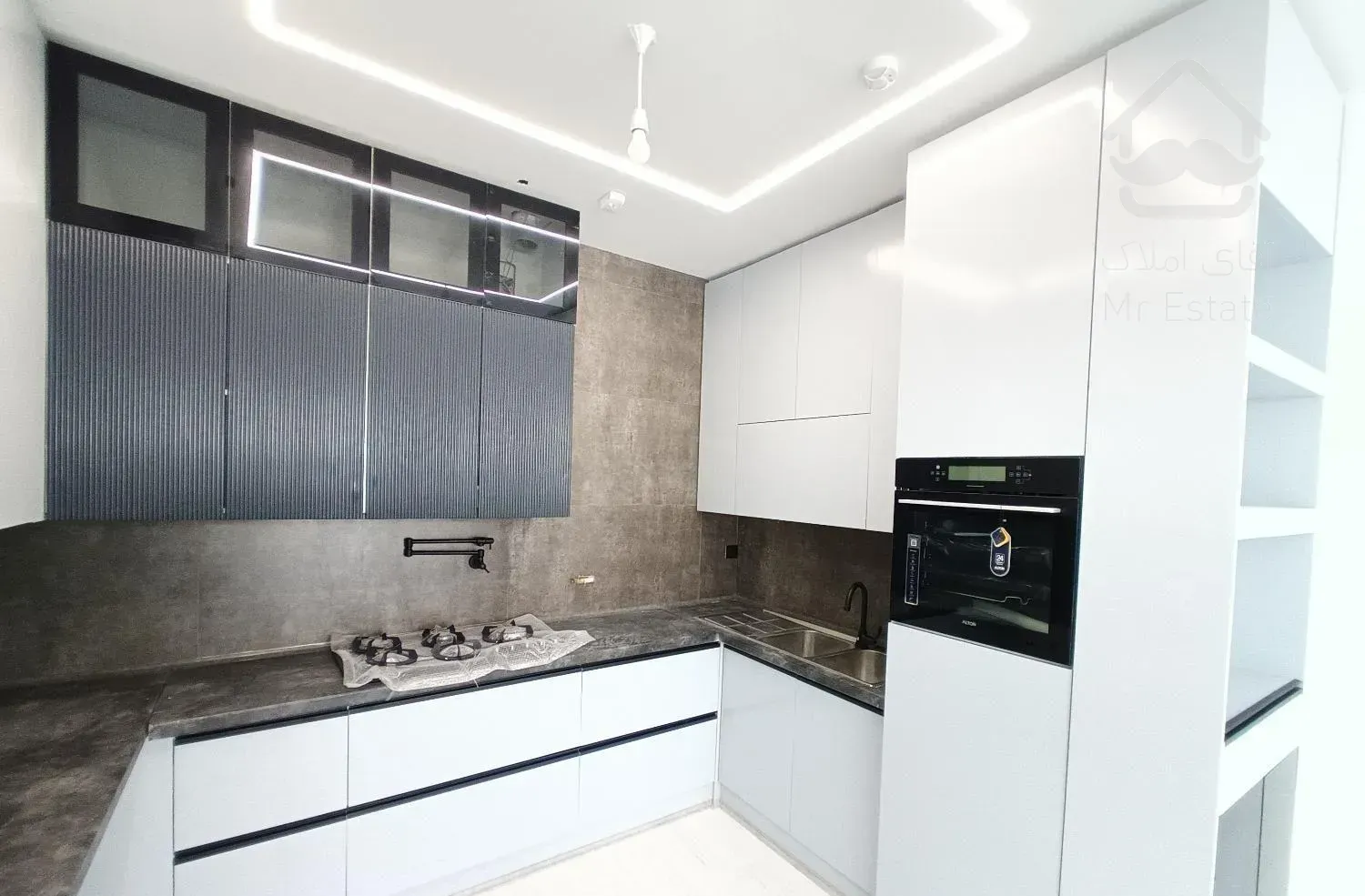 آپارتمان ۸۹ متری جنوبی نوساز صیاد شیرازی