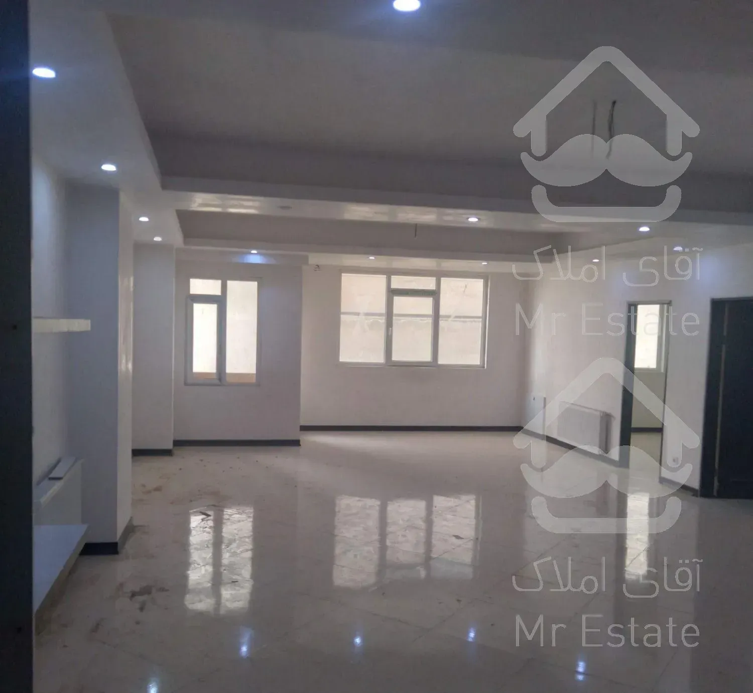 برج باغ شفق ۱۵۶ م فول فول فول امکانات