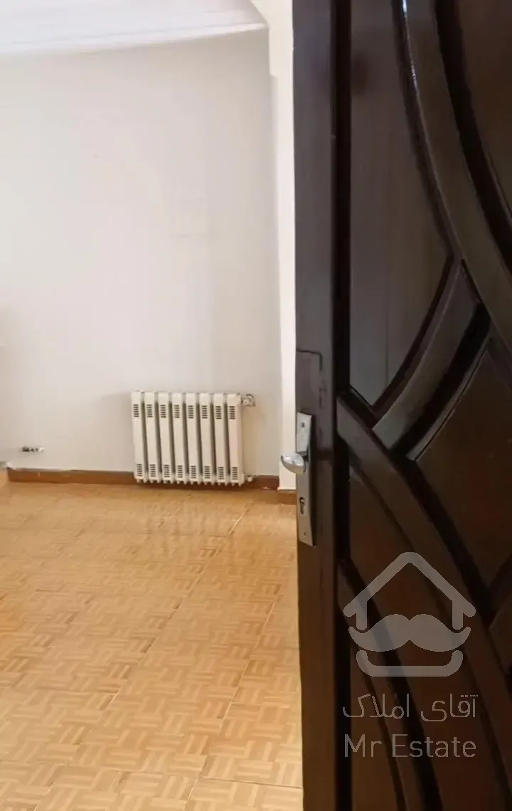 ۷۵ متری با پارکینگ و انباری/طبقه ۳سندی/تکواحدی