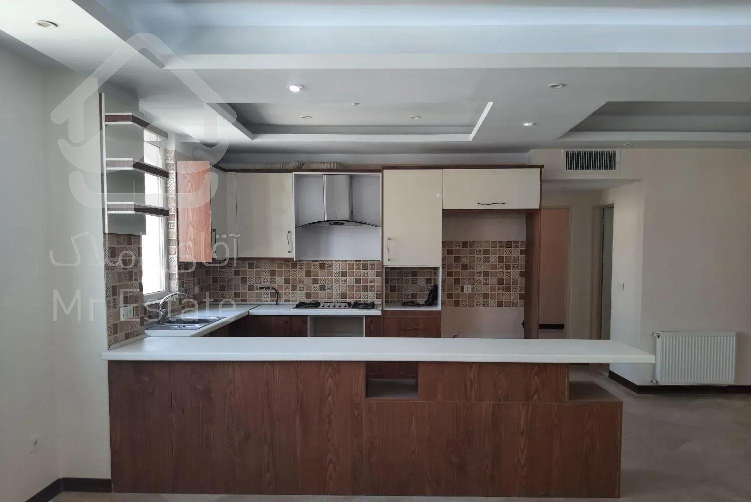 ۱۰۷ متر دوخوابه فول امکانات