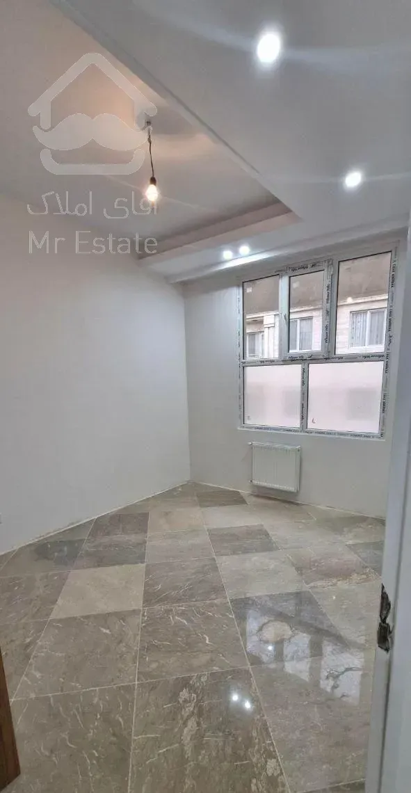 ۱۰۵ متری کلید نخورده جنوب فلکه اول صادقیه