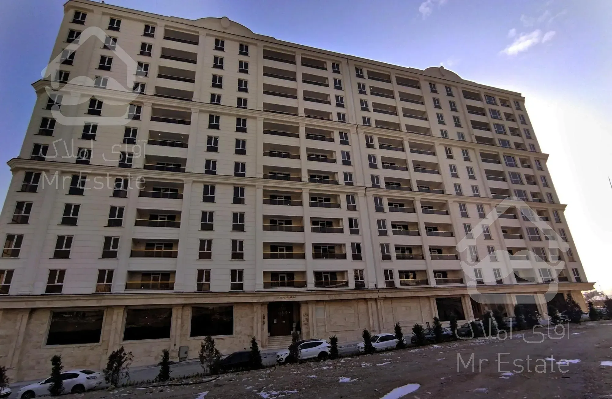 ۱۴۰ متر در عمارتی مدرن، امکانات هتلینگ، زیر قیمت