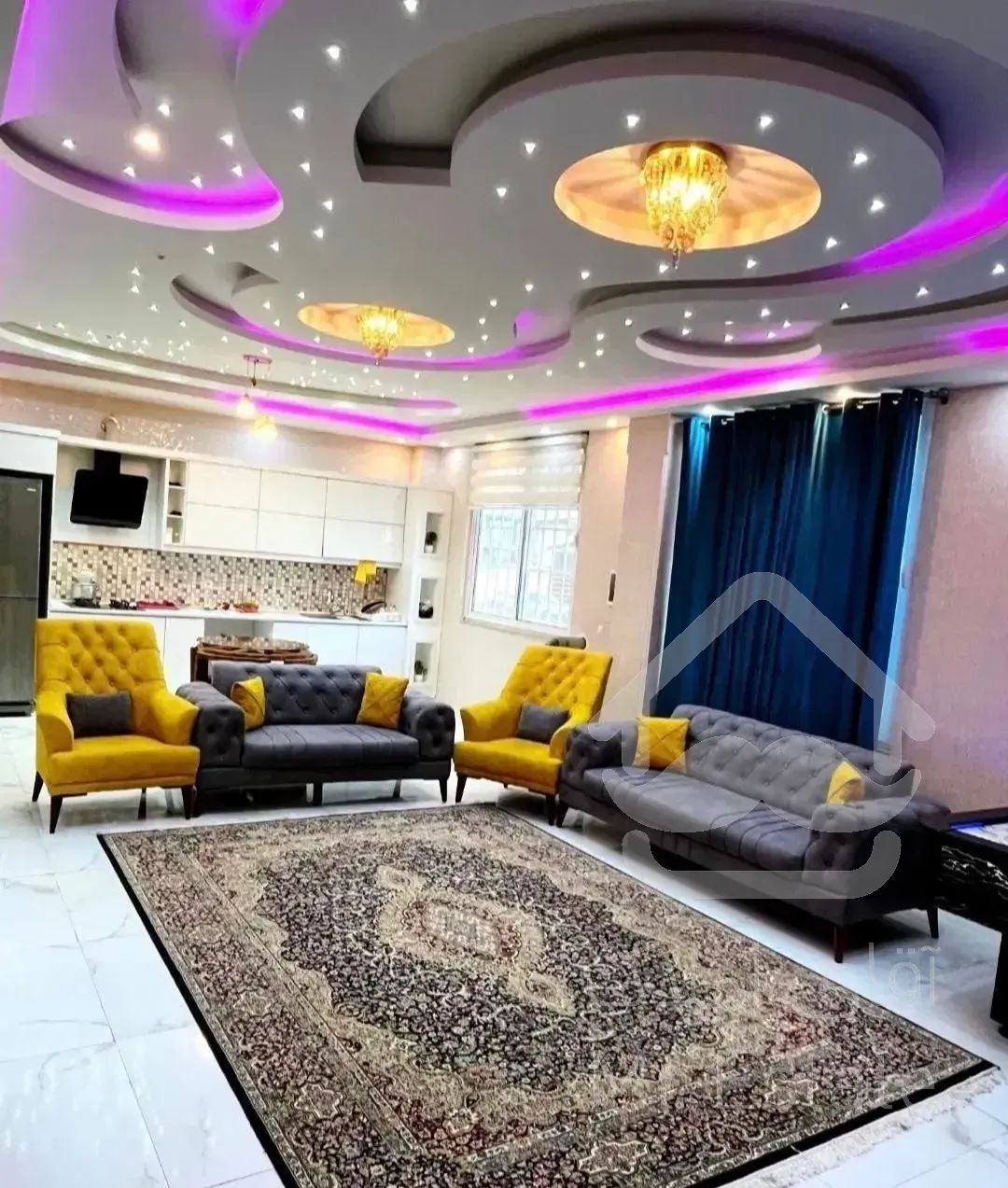 فروش ویلایی ۲۵۰ متر استخردار