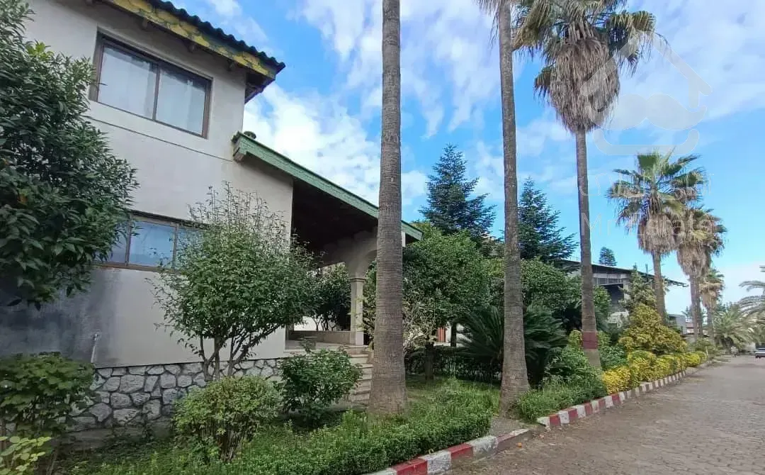 ویلاباغ ساحلی 1000 متری شهرک اصیل و قدیمی