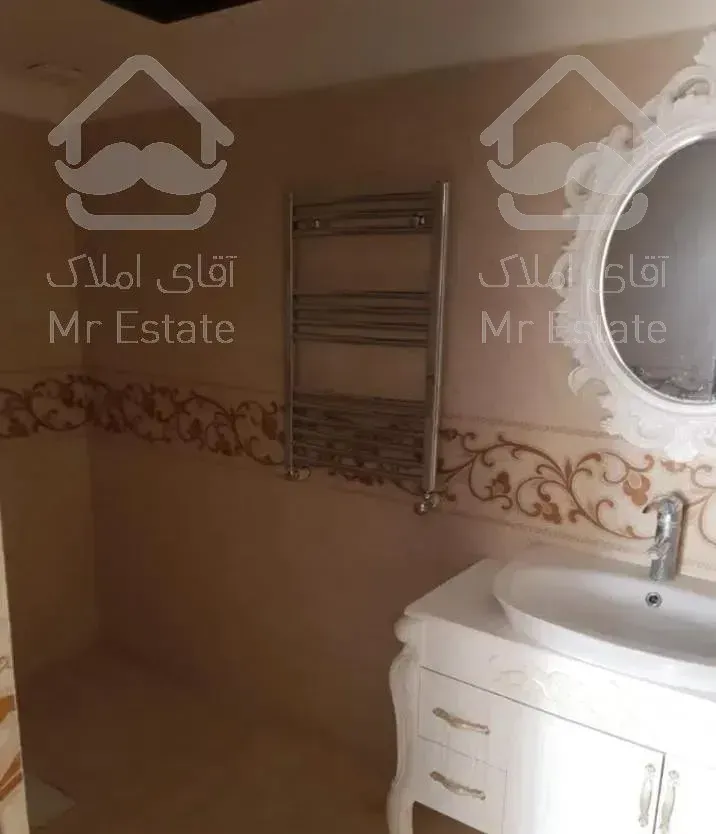 ۱۳۸ متر دو خواب دروس محسنیان غرق در نور