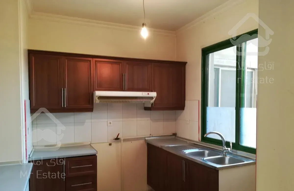 130 متر 3 خواب سعادت آباد بالای کاج ابتدای یکم