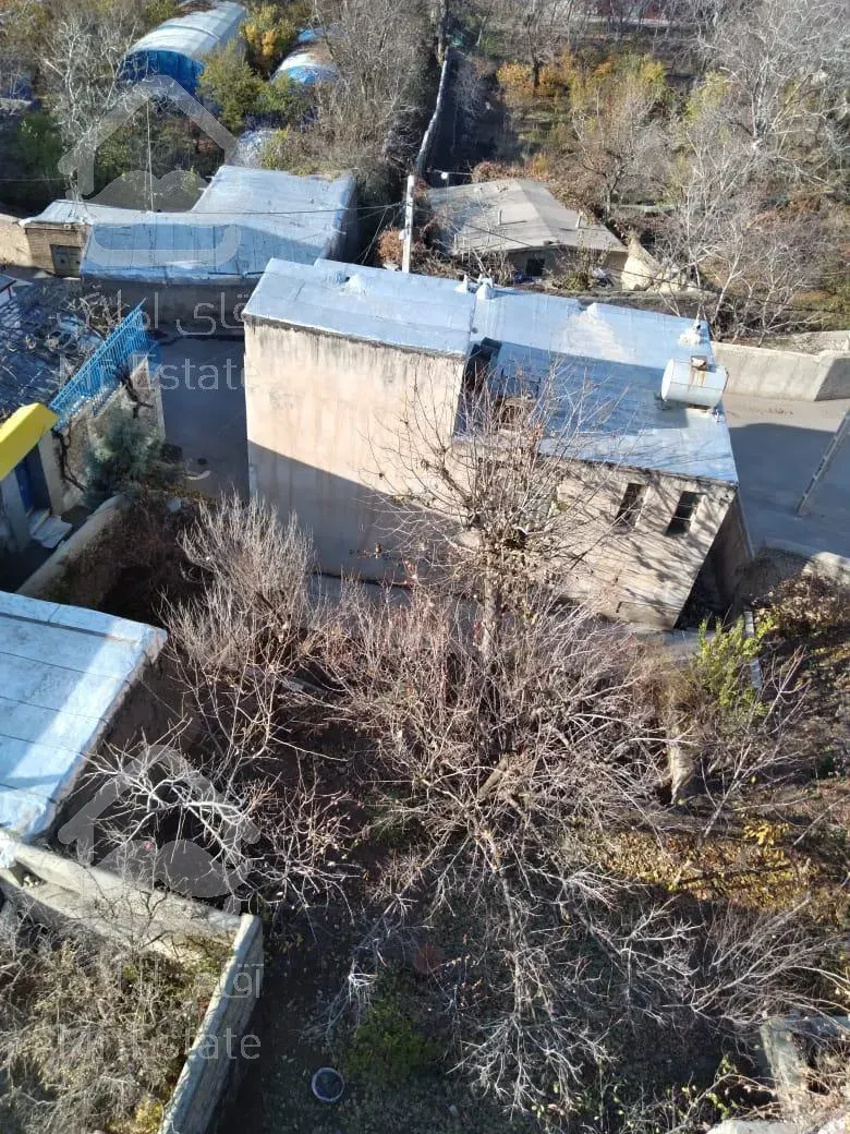 شهرجدیدهشتگرد منطقه ییلاقی فشند خانه ویلایی ۱۶۰متردردوطبقه بهمراه درخت و باغچه