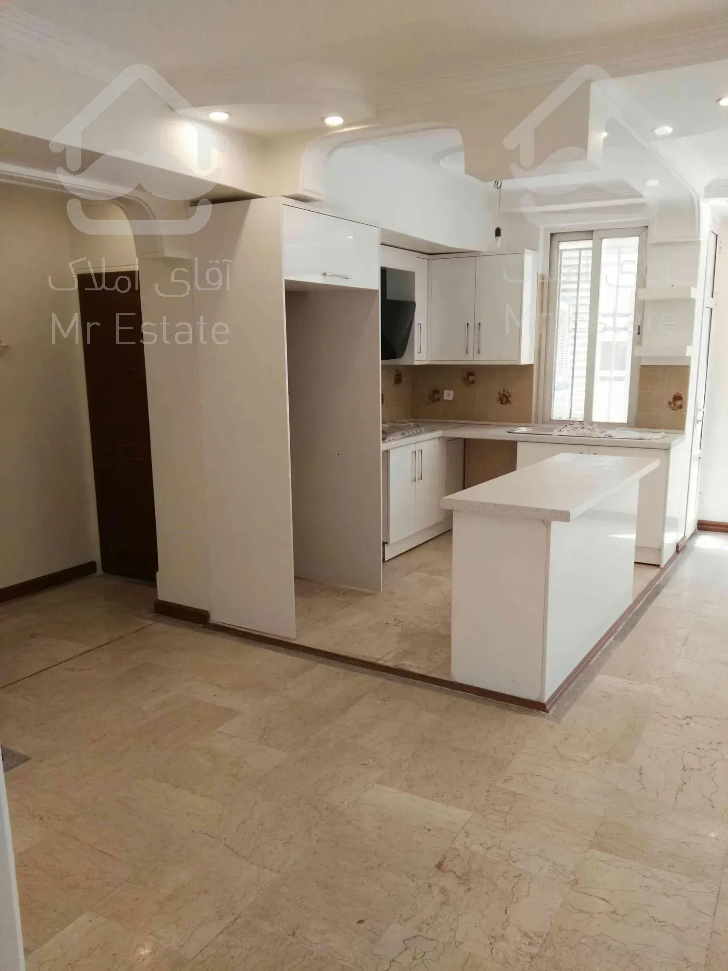 ۸۳ متر دو خواب فول امکانات فردوس شرق