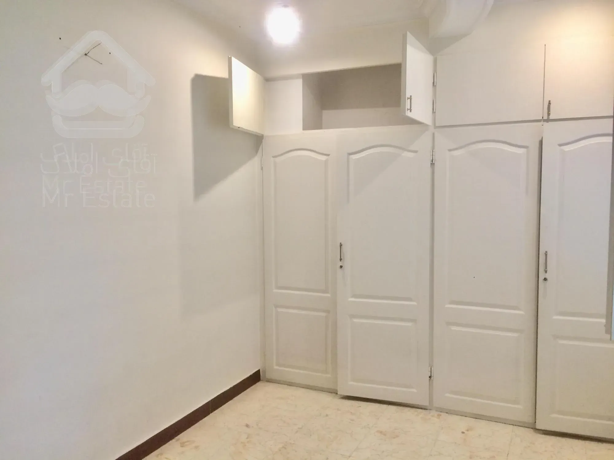 ۹۷متر آپارتمان مسکونی صادقیه اباذر