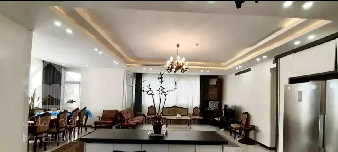 ۸۵متر/چهارباغ/خوش نقشه/روبه نما/ فول امکانات