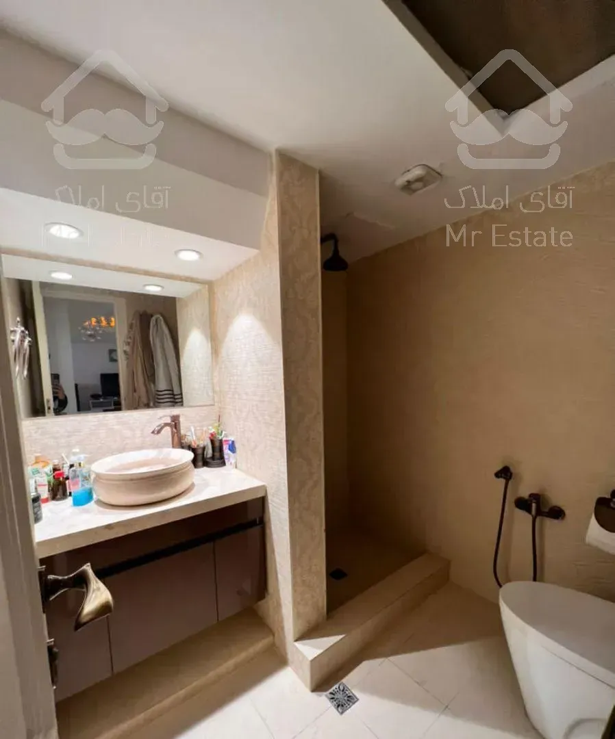 ۱۱۴ متر مربع دو خواب