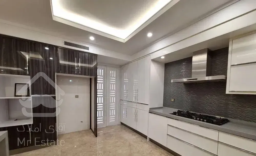 ۱۹۰ متر ۳ خواب بلوار ۲۴ متری غربیها