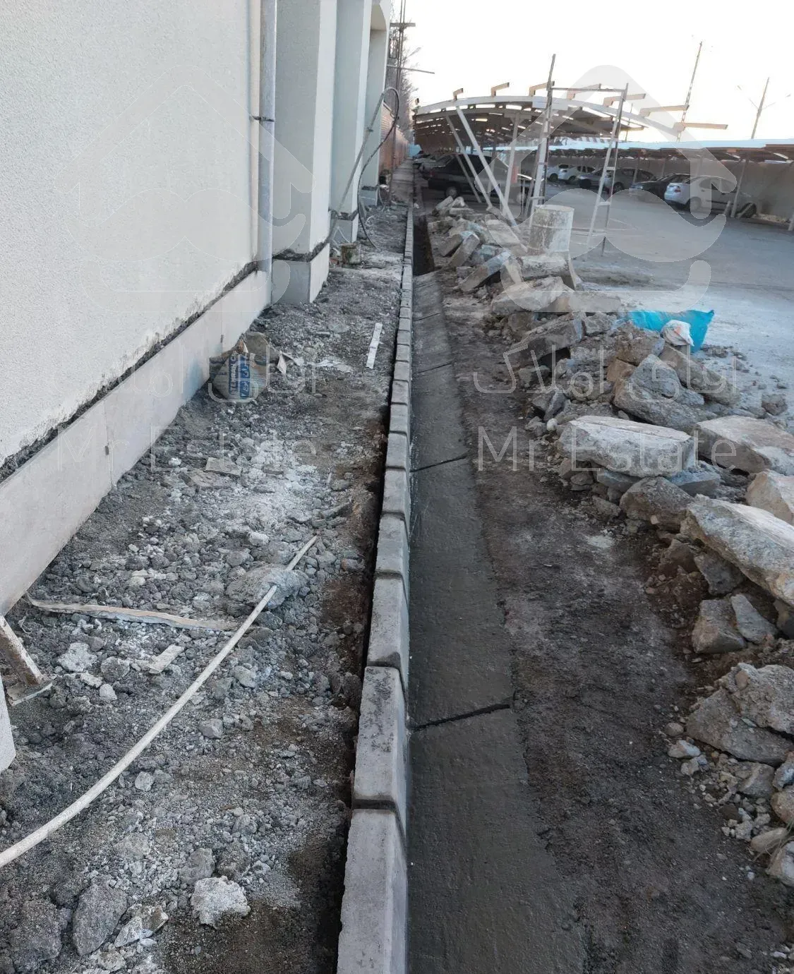 سنگفرش و جدول کاری و بتن ریزی