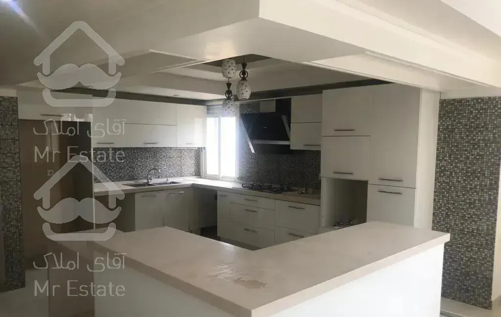 ۱۲۵ متر ۳ خواب طبقه آخر برج آبشاردریاچه خلیج فارس