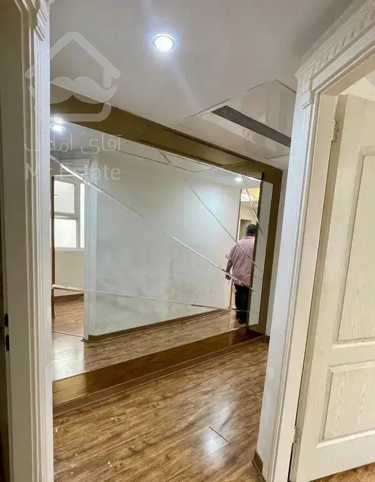 ۸۰متر نیاوران خوش نقشه بسیار تمیز مناسب مجرد