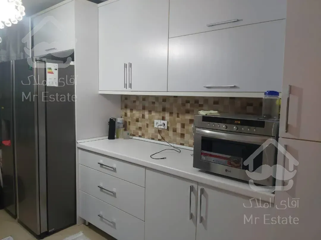 ۹۰متر شهرک چیتگر نوساز طبقات بالا برج شهرک چیتگر منطقه ۲۲