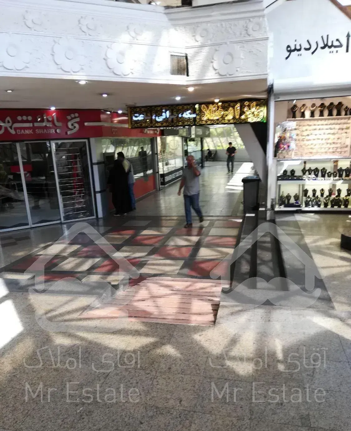 اجاره مغازه ۱۳ متری طلا فروشی پونک مجتمع بوستان