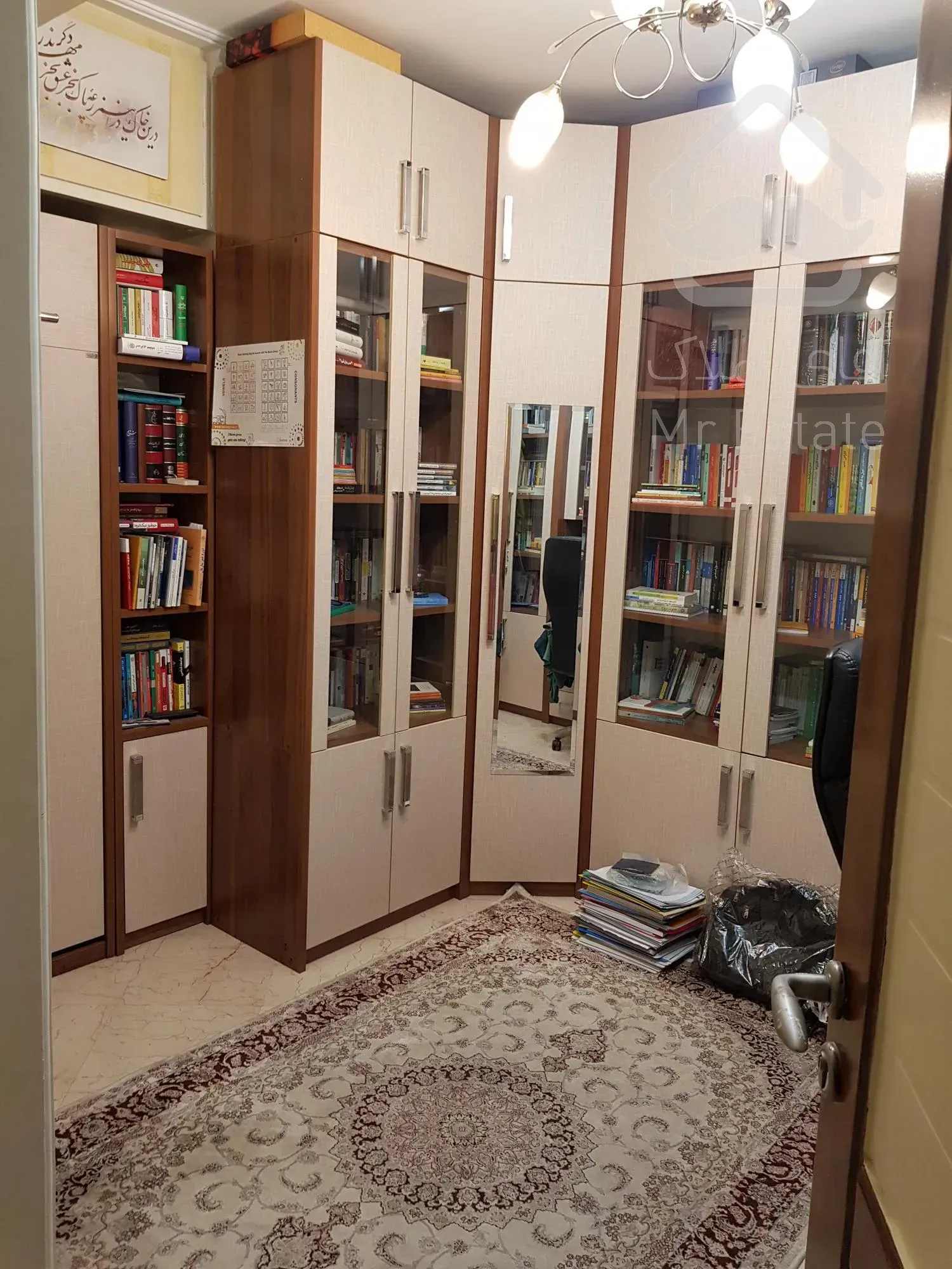 آپارتمان ۱۴۲ متری در سعادت آباد