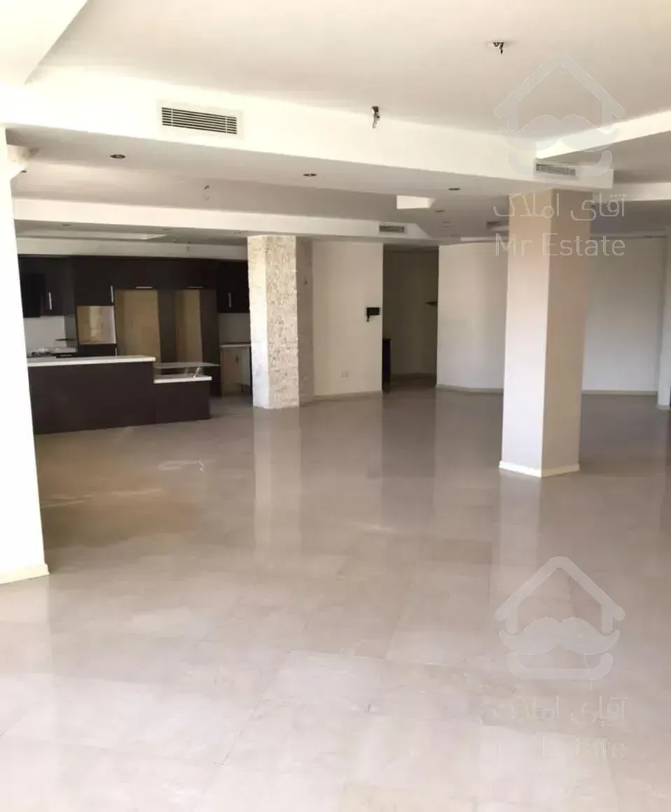 ۲۳۵متر//ستاره‌طلایی