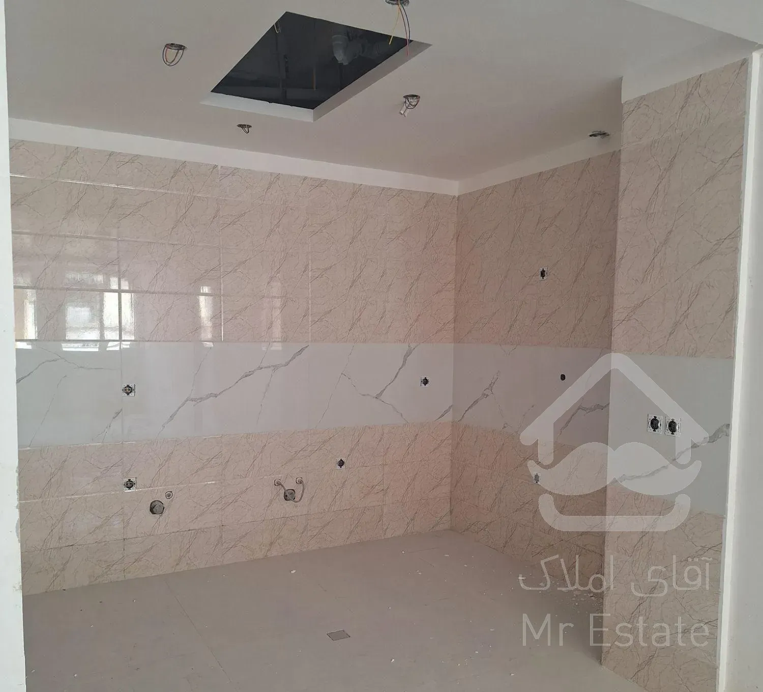 آپارتمان ۷۰ متری ۲ خوابه فول نوساز