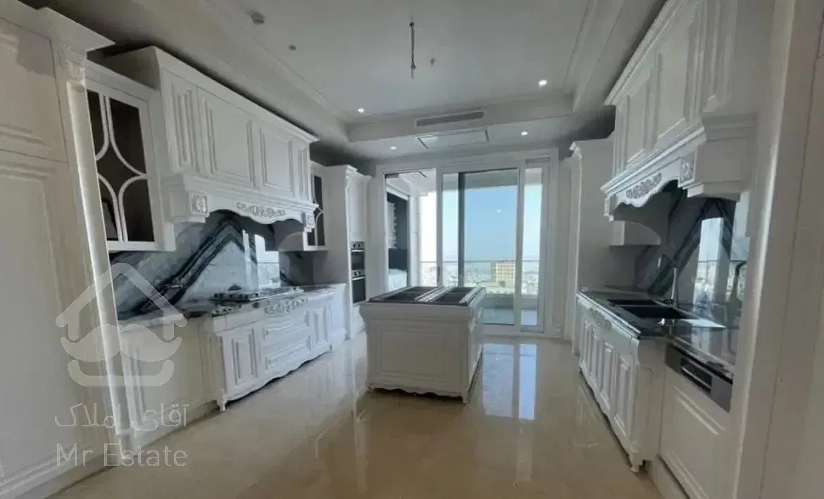 فرمانیه شرقی ۲۵۰ متر دوپارکینگ( تنها واحد موجود )