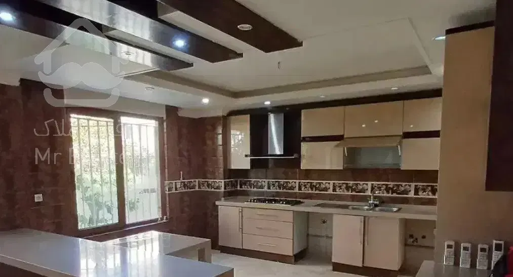 ۲۱۰متر / ۳خواب / فول امکانات