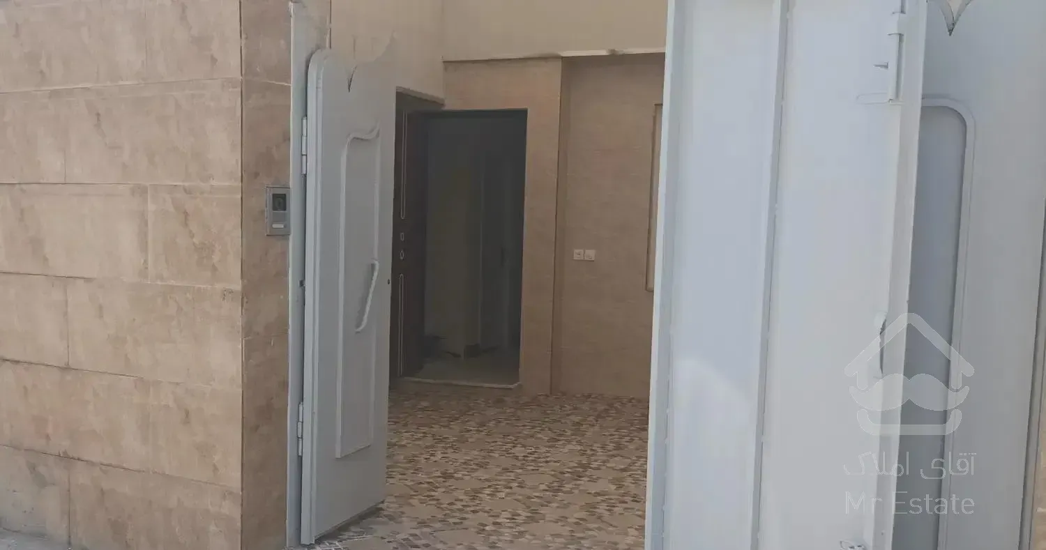 خانه ویلایی بازسازی شده با سند رسمی