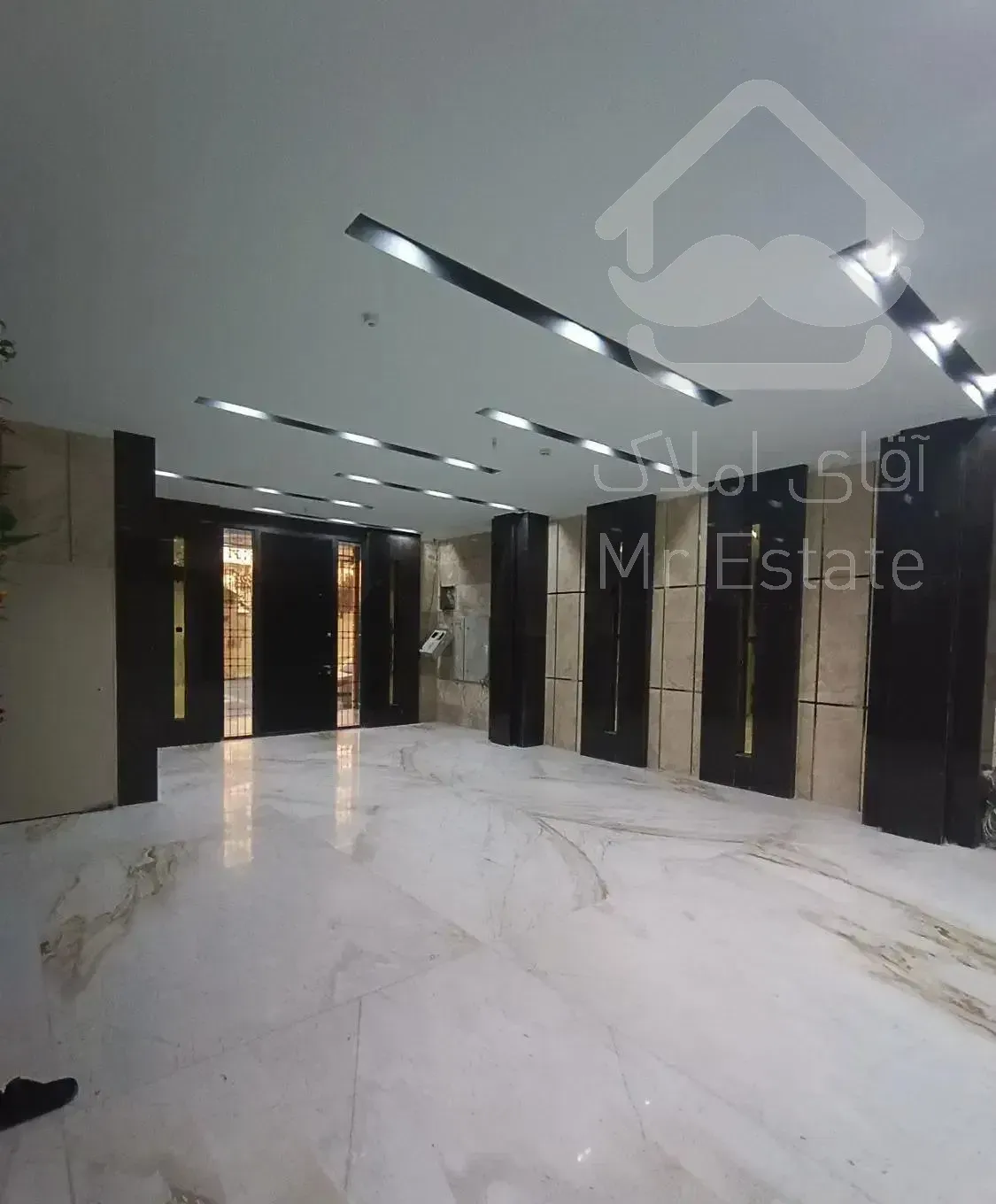 175مترسه خواب/دو پارکینگ/روبه نما/نوساز/کف فی