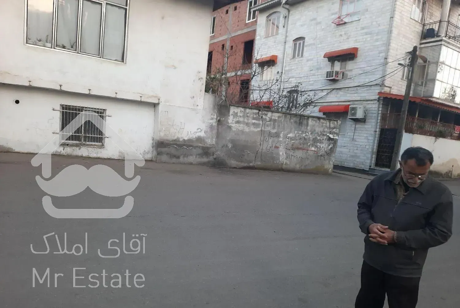 واحد هم کف ۶۰متری مناسب برای تولیدی  آرایشگری