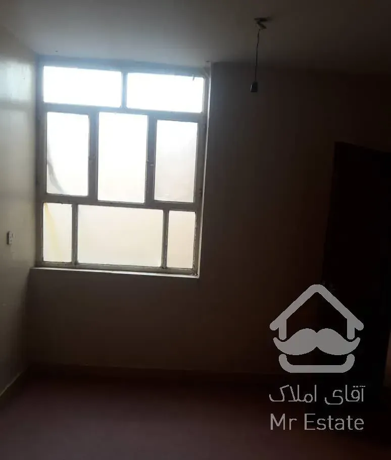 آپارتمان وامدار  200میلیون  خیابان گلشن