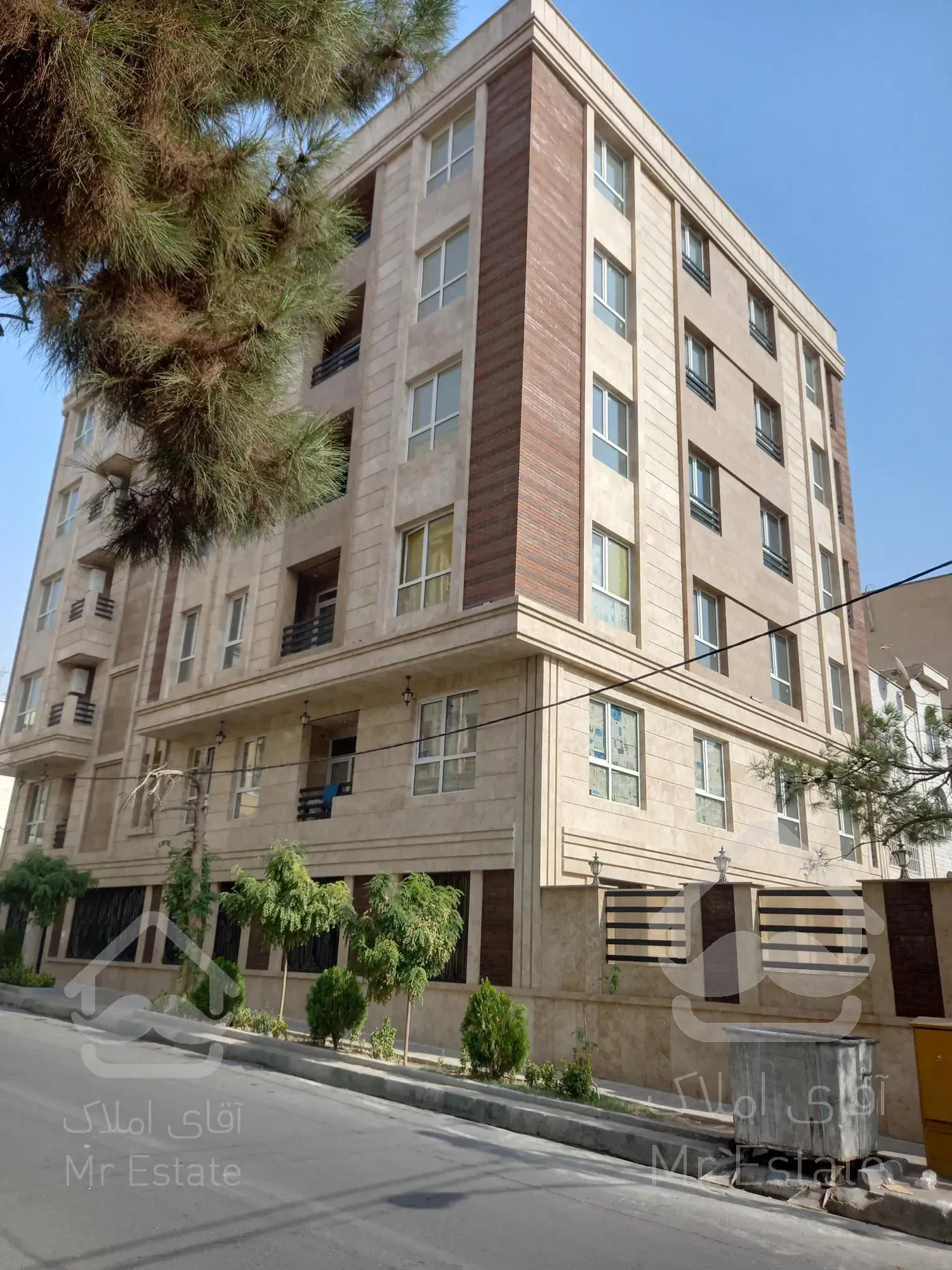 آپارتمان ۱۱۰ متری