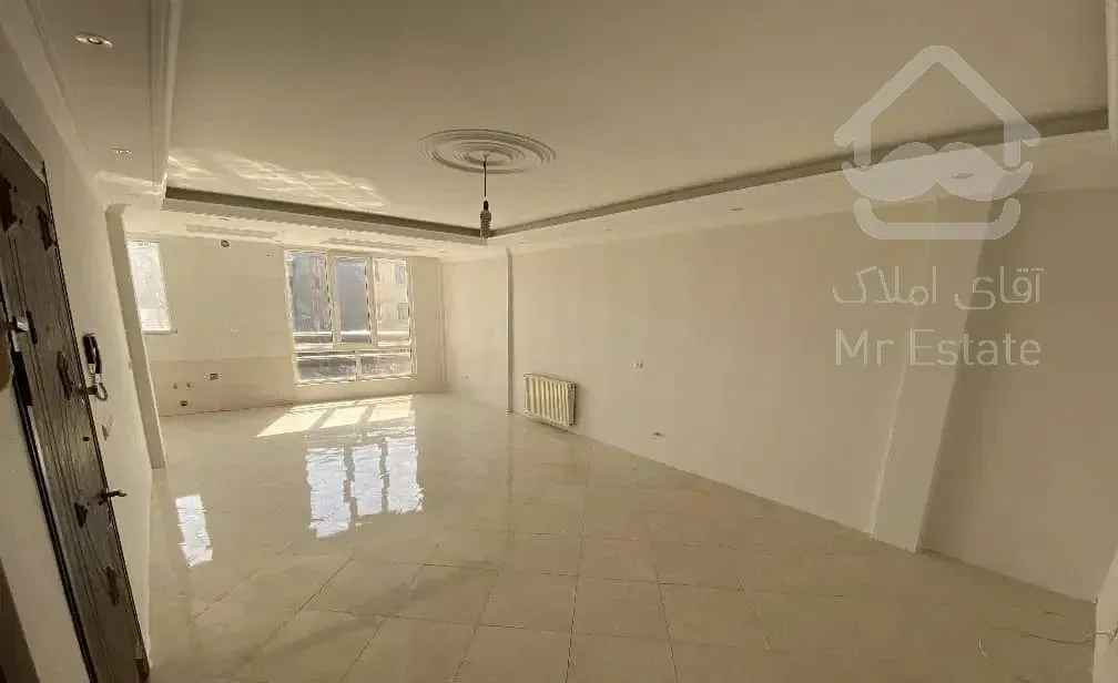 ۸۰متر/شهران جنوبی/تک واحدی/سالن پرده خور/غرق نور