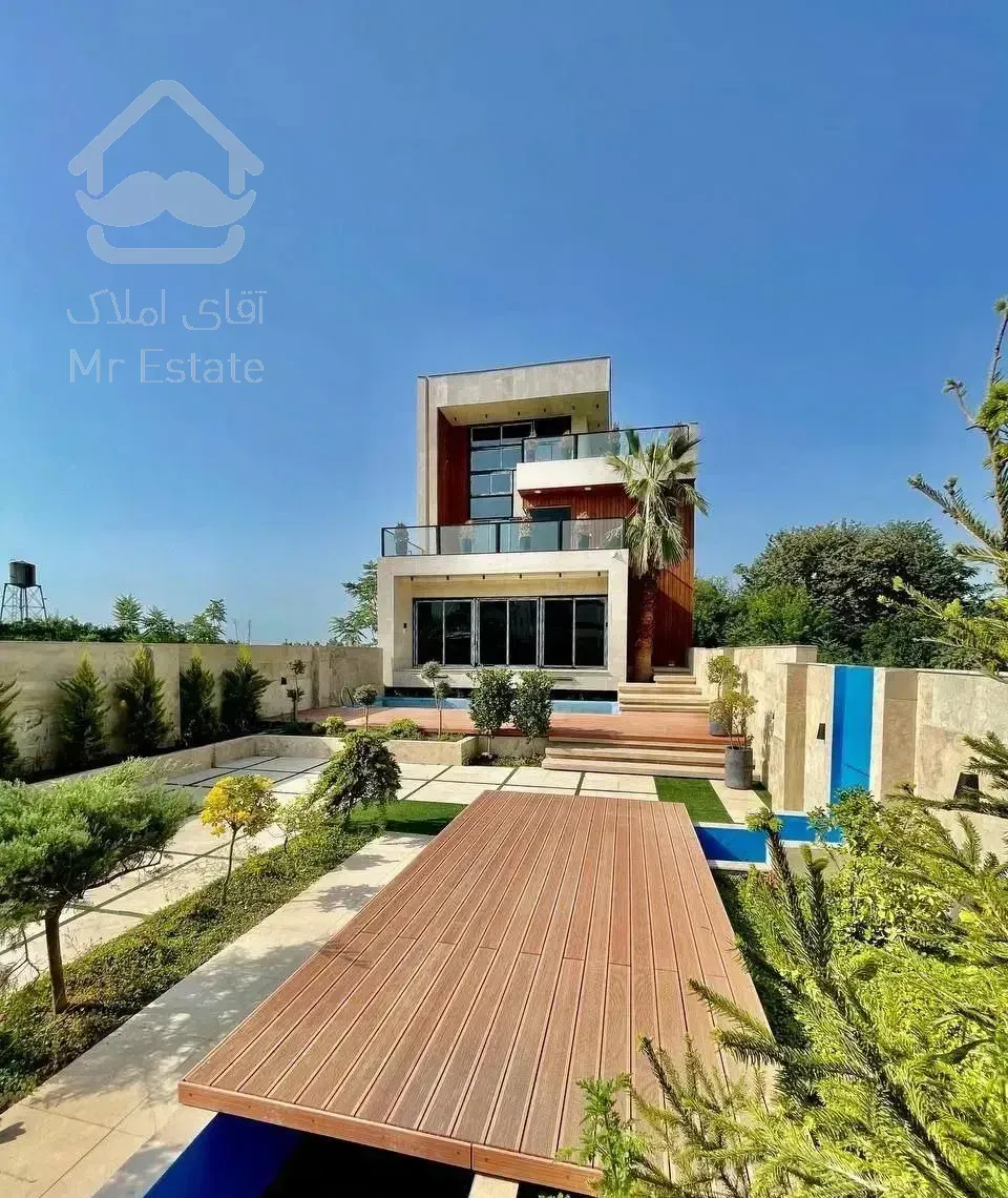 ویلا استخردار مدرن 320 متری روف‌دار سندتک‌برگ