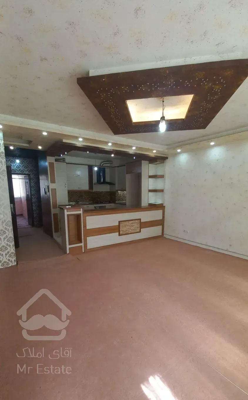 ۷۵مترآپارتمان شهرک اندیشه سنددار.برخیابان