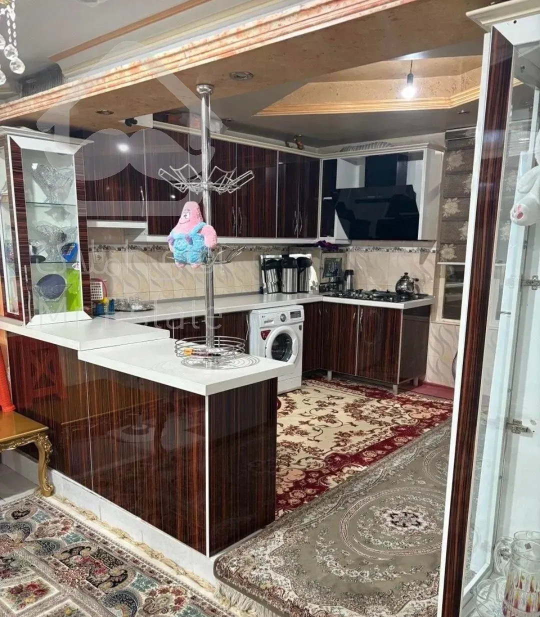 آپارتمان ۱۵۰متری ۱خوابه فول امکانات خیابان همدانی