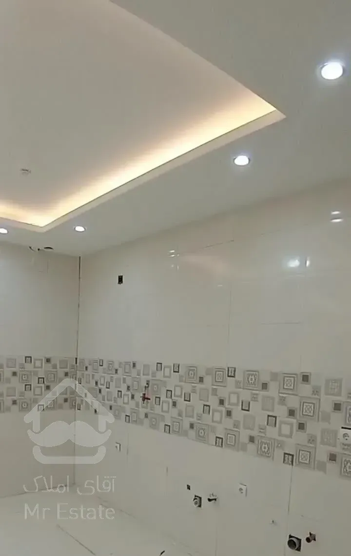 فروش آپارتمان ۱۴۰ متری ۴ خوابه همکف