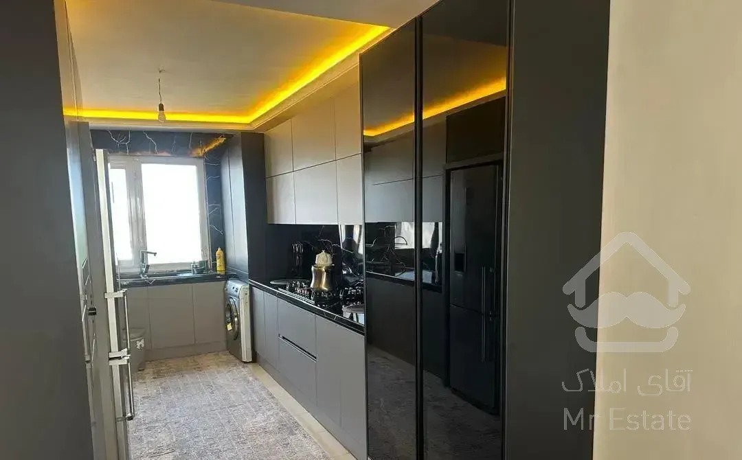 ۱۳۰ متری ۲ سال ساخت ویو جنگل