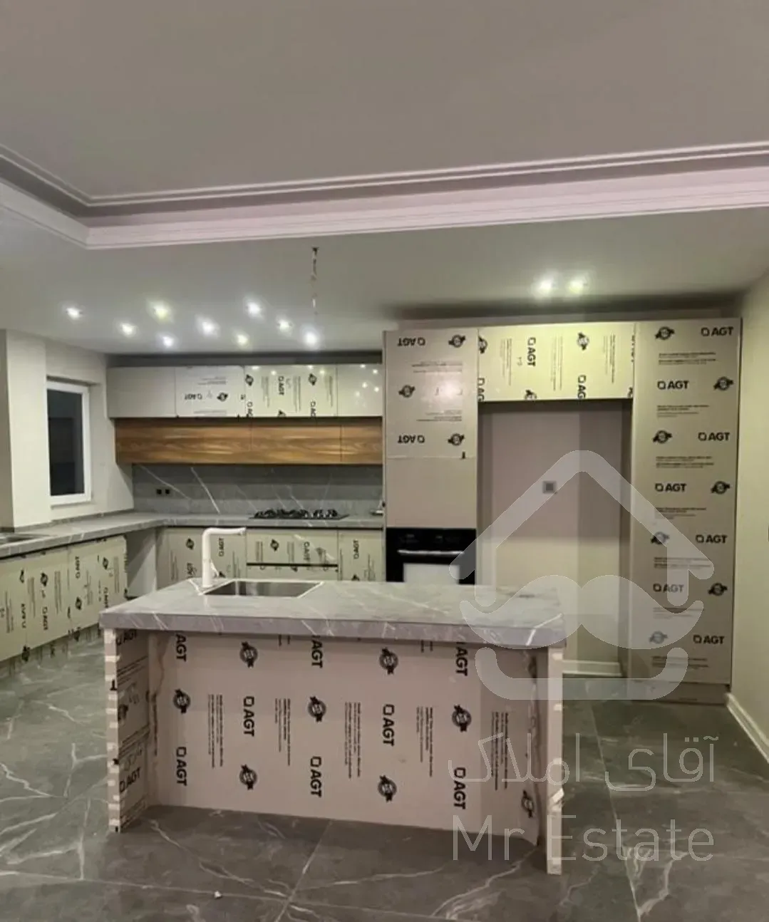 آپارتمان ۲۰۰ در متری کلید نخورده در فاز ۲ محله ۲