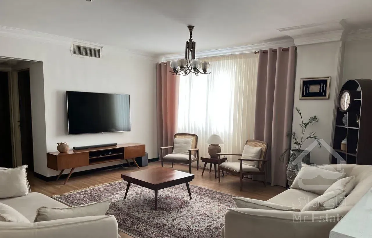 فروش آپارتمان ۱۰۰ متری فول میدان سلماس