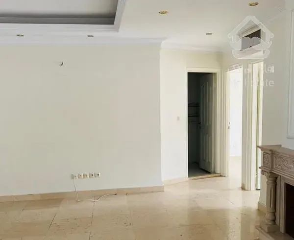 83 متر آپارتمان ایران زمین شمالی / اعلایی / 8 ساله