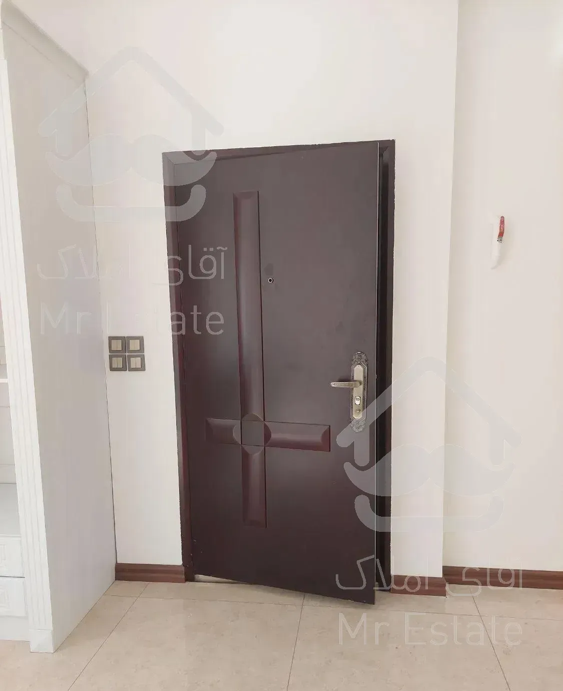 آپارتمان/فول امکانات/دبستان