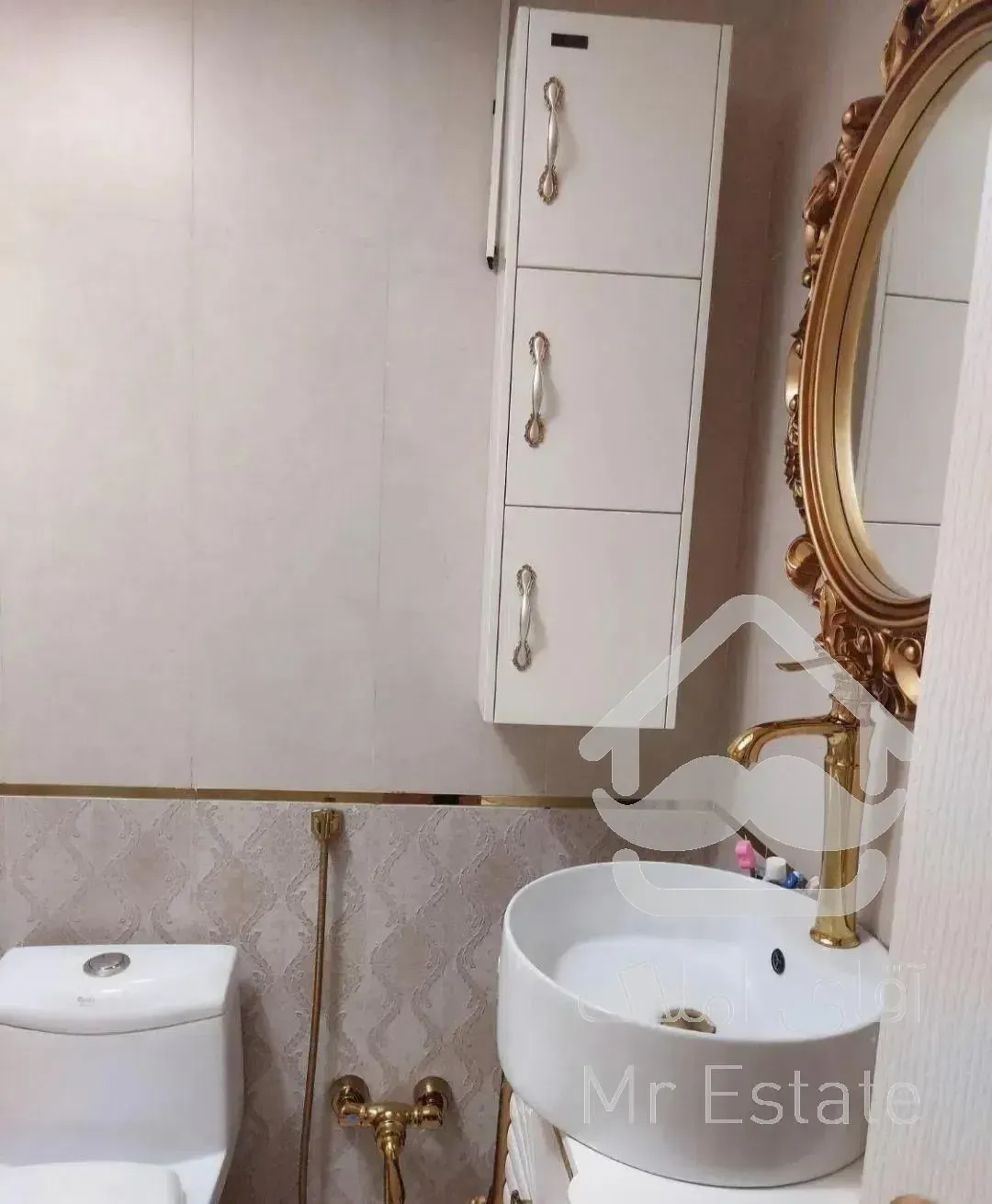 آپارتمان ۱۶۸ متری /تهران زیر پای شما/