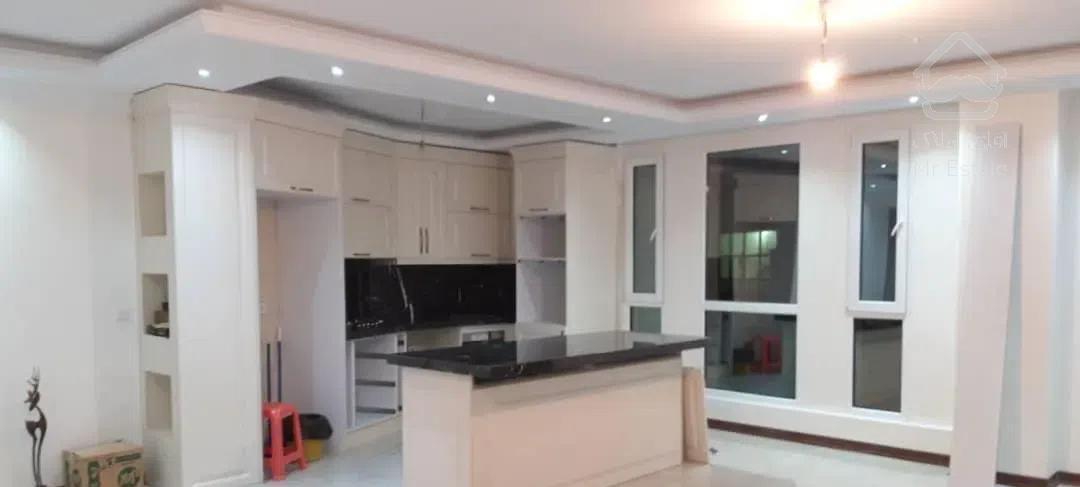 ۱۰۰متر مشابه کلید نخورده . شهران شمالی